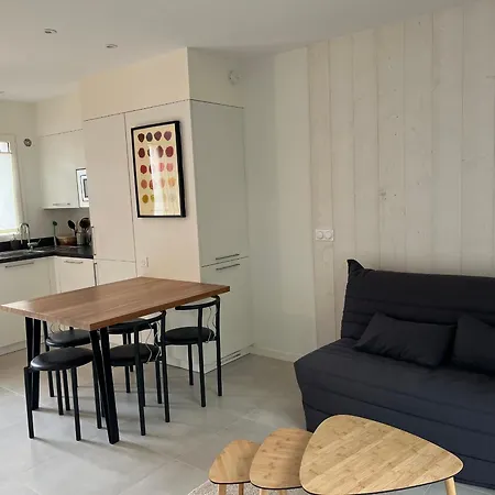 Charmante Renovee 3* Avec Terrasse Et Jardinet, A 200m De La Plage De Nauzan, Ideale Familles! - Fr-1-539-46