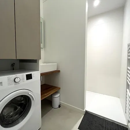 Holiday home Charmante Renovee 3* Avec Terrasse Et Jardinet, A 200m De La Plage De Nauzan, Ideale Familles! - Fr-1-539-46
